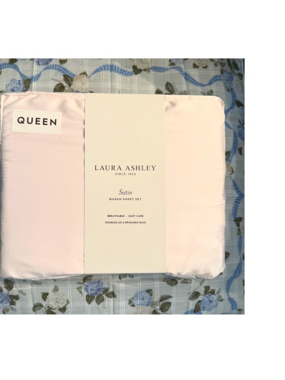 Satin Bliss Pale PINK Laura Ashley Queen Sheet Set - BONUS Storage Bag NWT - Picture 3 of 7